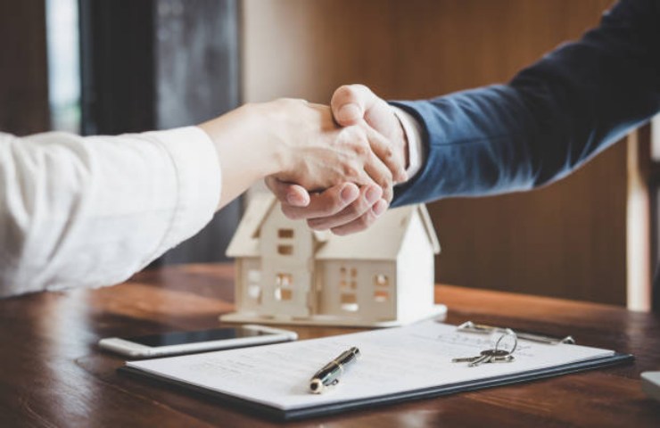 Cliente definisce l'acquisto di una casa