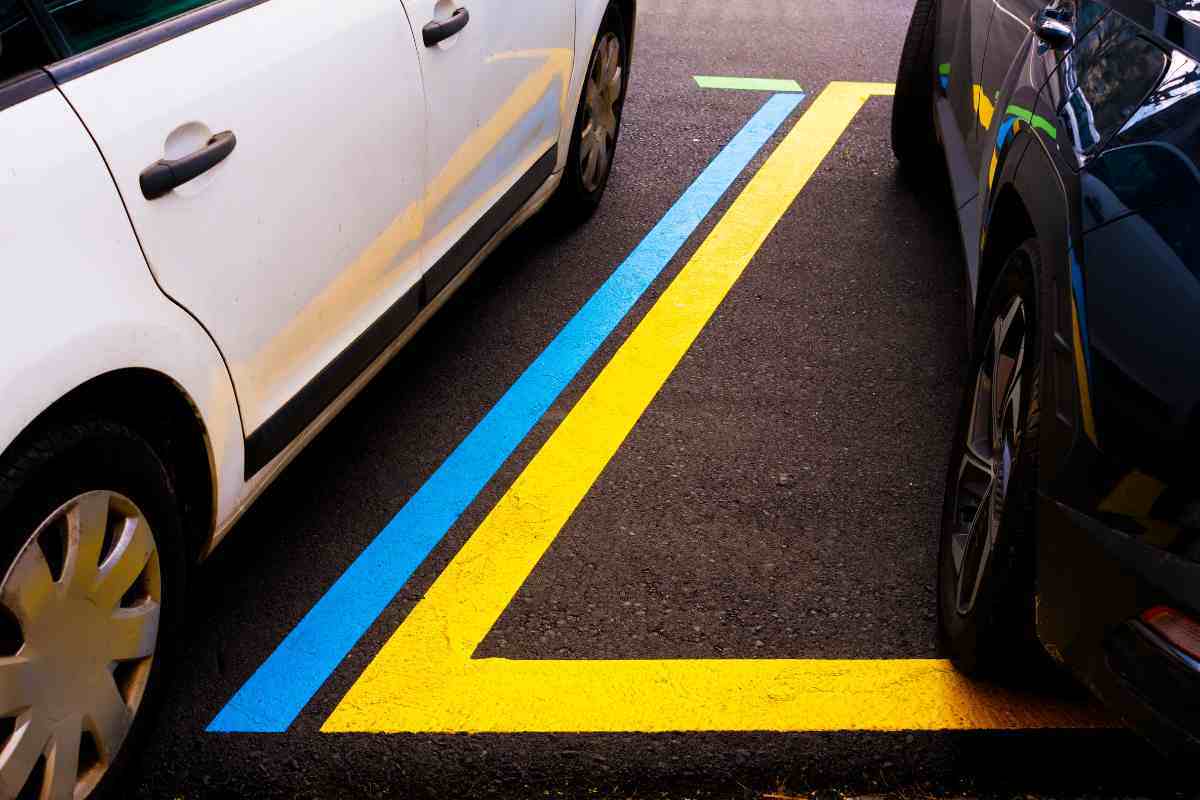 Parcheggio strisce blu